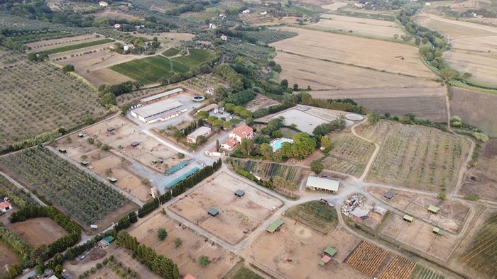 Azienda agricola in vendita a Rosignano Marittimo — foto 1