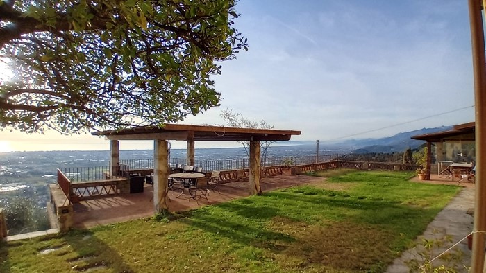 Rustico in vendita a Massarosa — foto 1