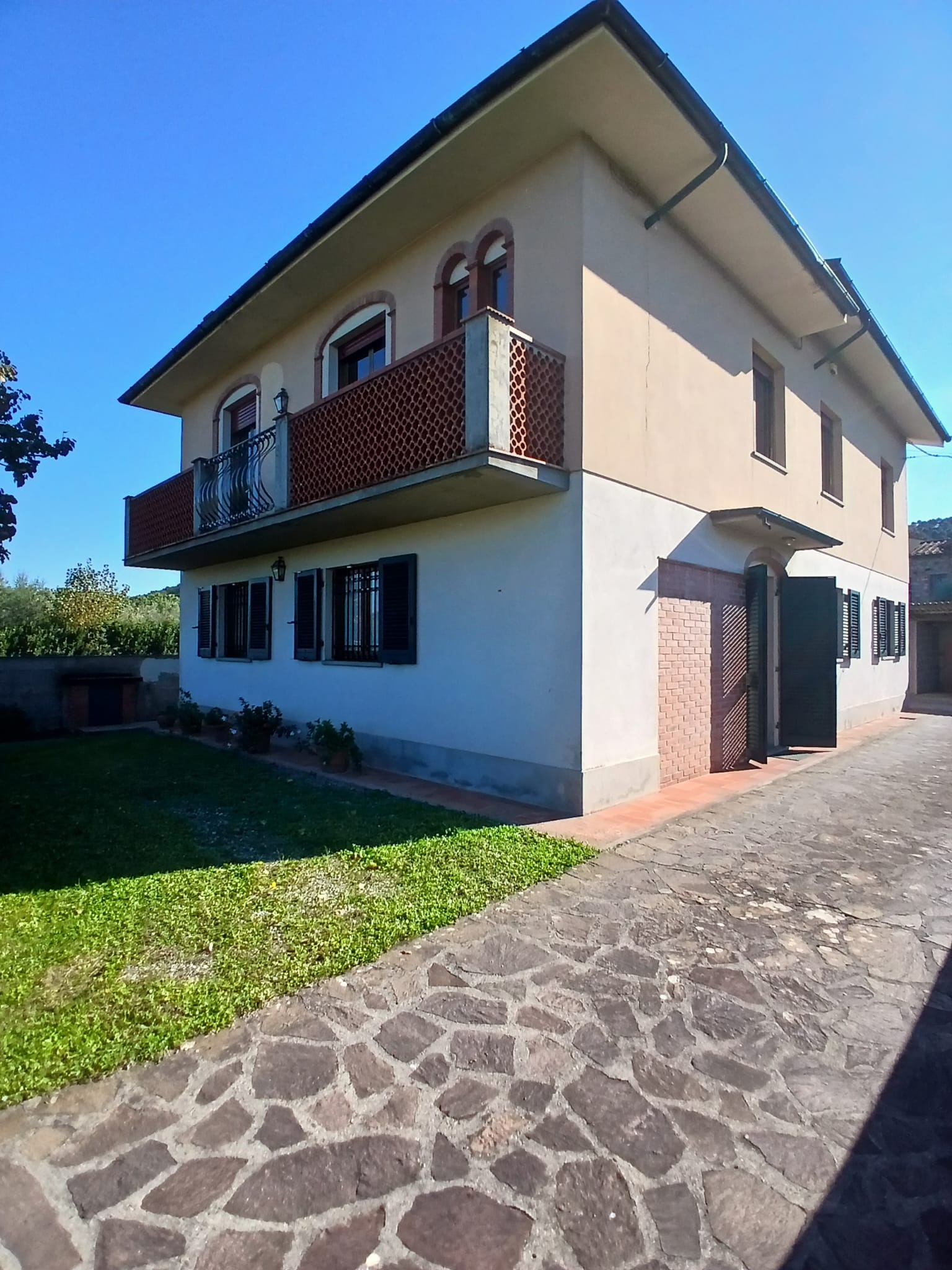 Vendita VILLINO a CAPANNORI in ESCLUSIVA